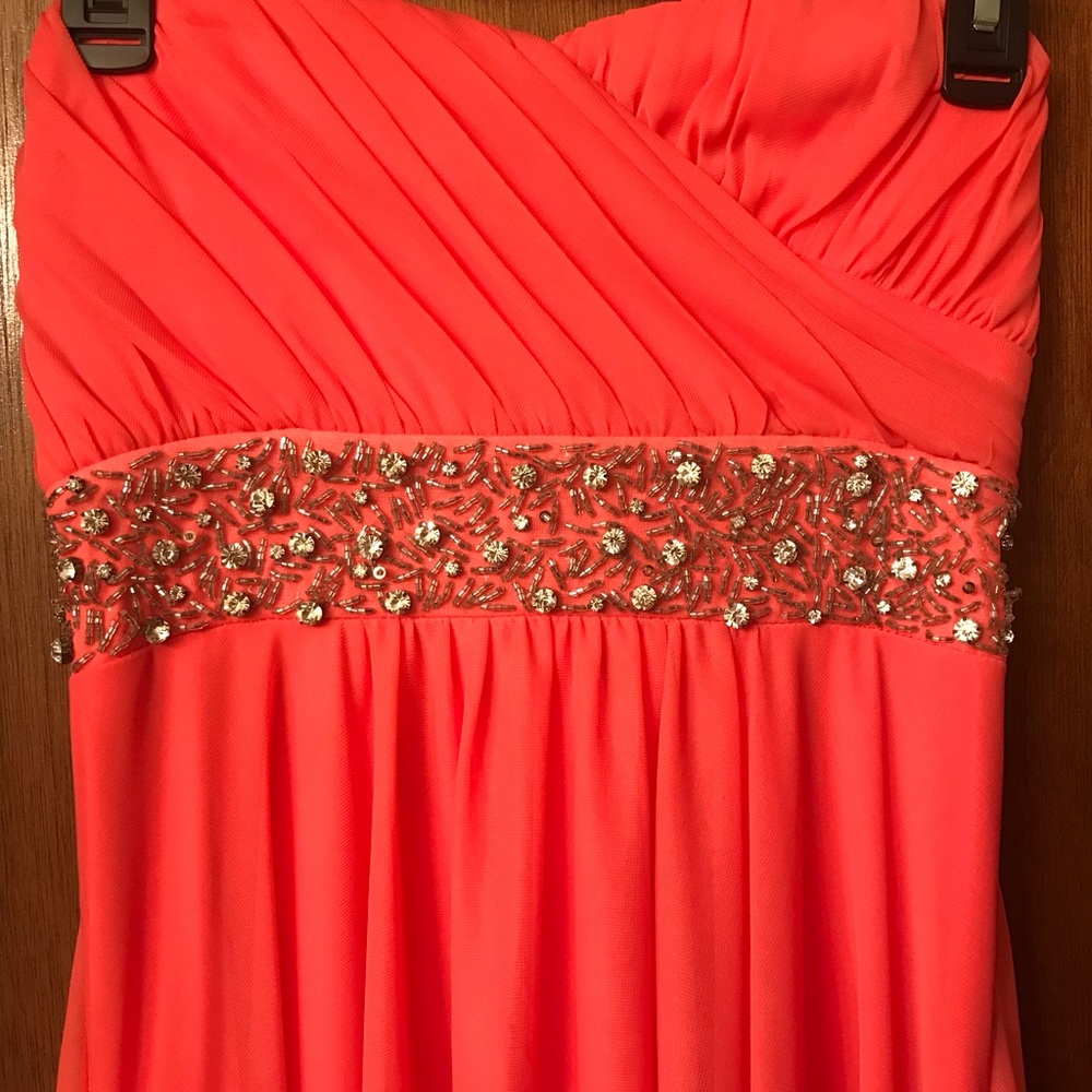 Prom Dress - Picture 2 of 6